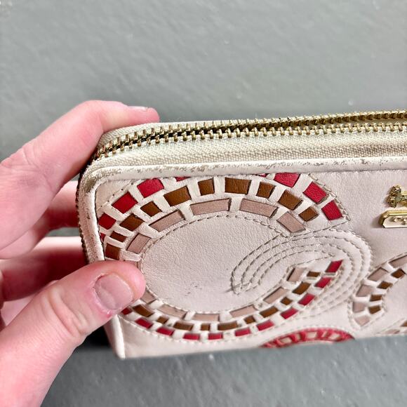 Coach Chelsea Inlaid Charlie Ivory Leather Accordion Zip Wallet Y2K - Picture 10 of 11